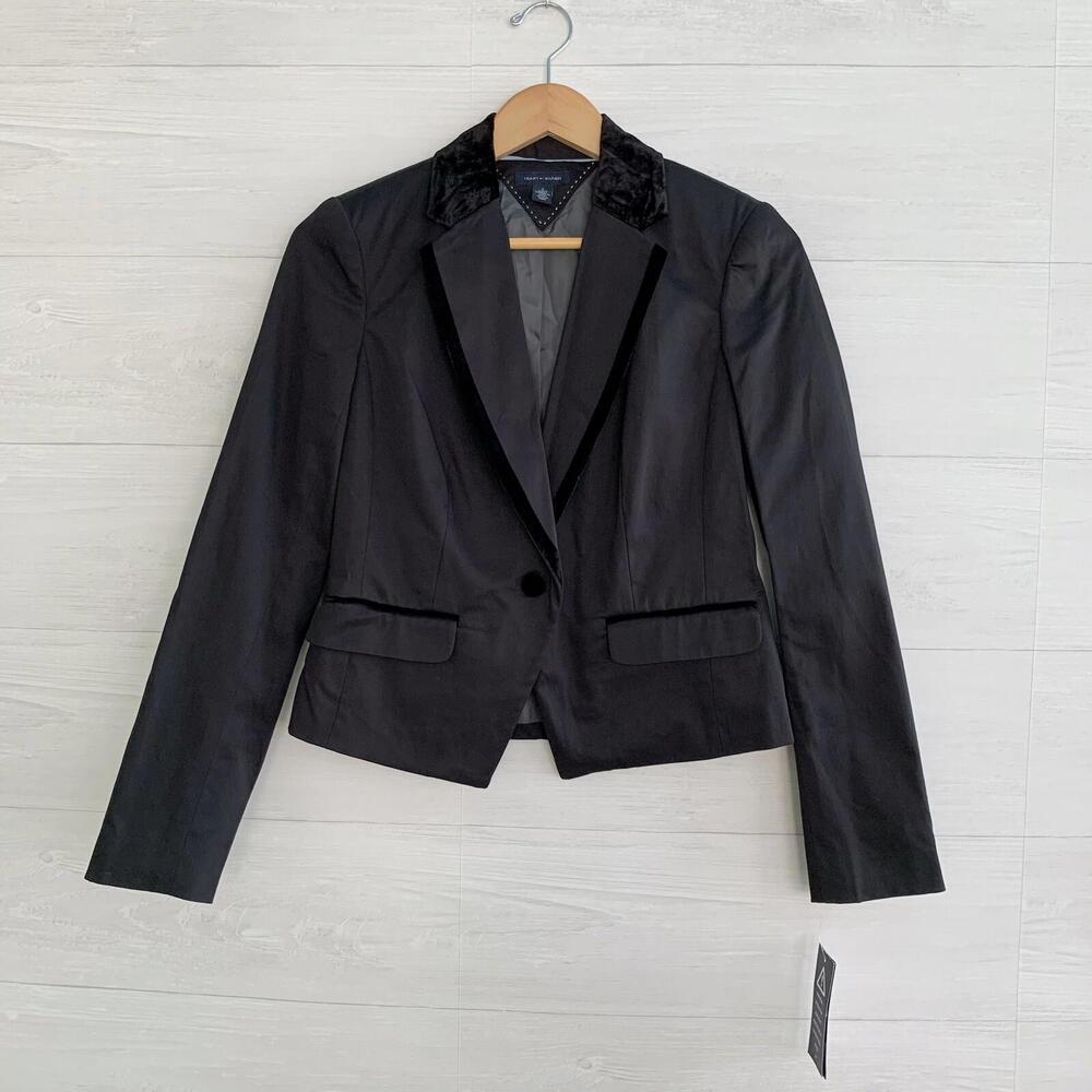 NWT Tommy Hilfiger - Black velvet trimmed single button blazer, sz 2